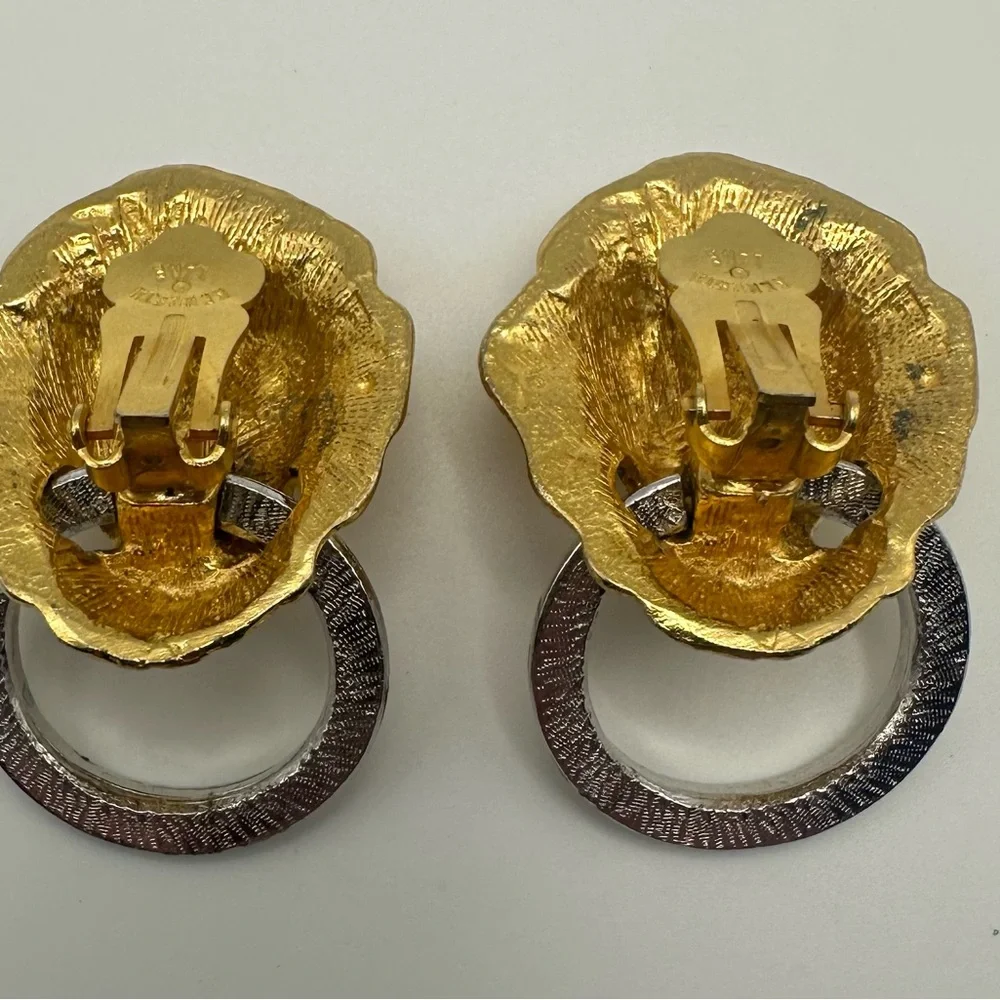 Vtg KJL Kenneth J Lane Lion Leo Door Knocker Clip Earrings Rhinestones Gold Tone - Picture 6 of 11